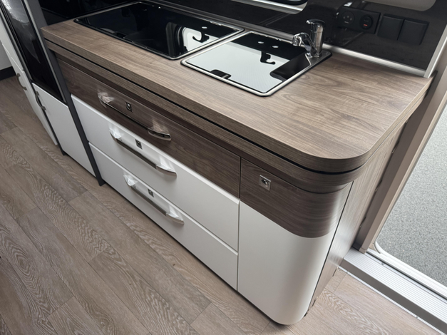 Hobby Excellent Edition 650 KMFE