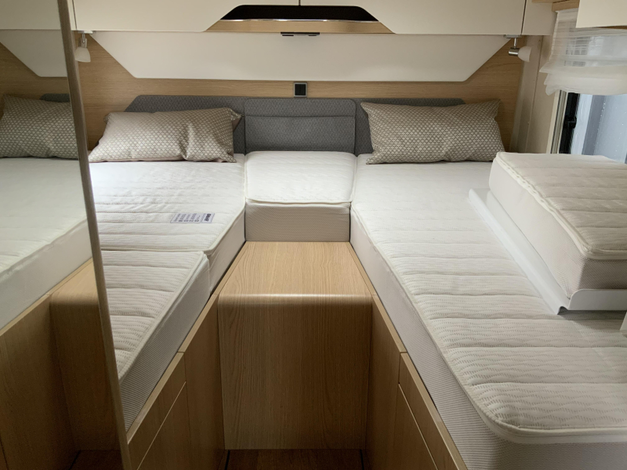 Hymer B-MCT 600 White-Line (1038931)