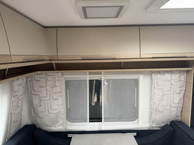 Fendt Bianco Activ 390 FHS Zondag 8 februari open (1031834)