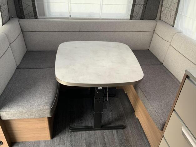Knaus Sport E-Power Selection 450 FU