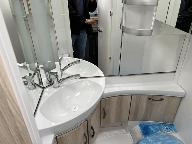 Hobby De Luxe 440 SF