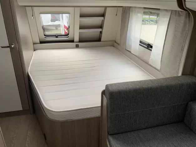 Hobby Prestige 720 UKFE (1022005)