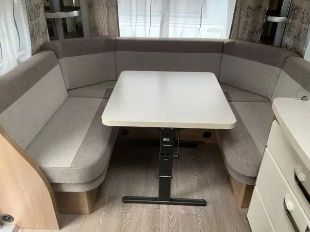 Hobby De Luxe 540 UL