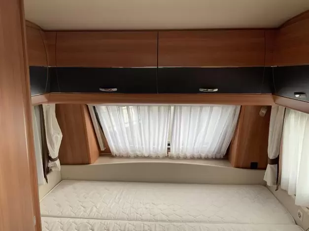 Hobby De Luxe 400 SF