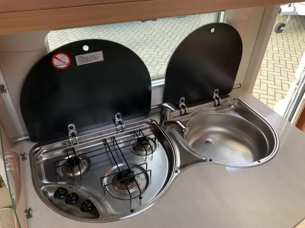 Hobby De Luxe 400 SF