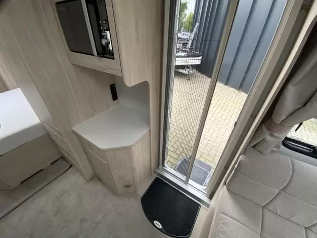 Elddis Avante 554