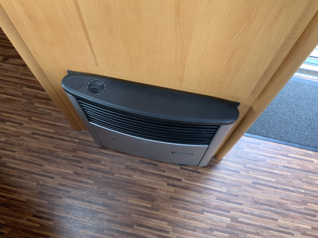 Eriba Living Pulse 465 Met lichte hagelschade. (1059177)