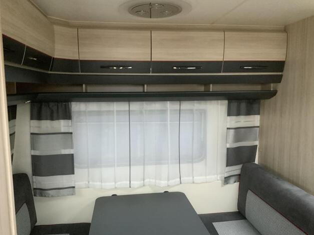 Hobby De Luxe Edition 440 SF