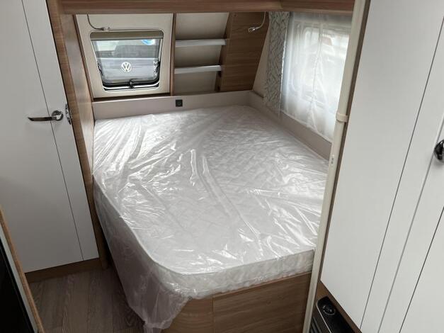 Hobby De Luxe 460 UFE