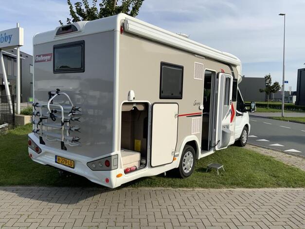 Challenger Graphite 380