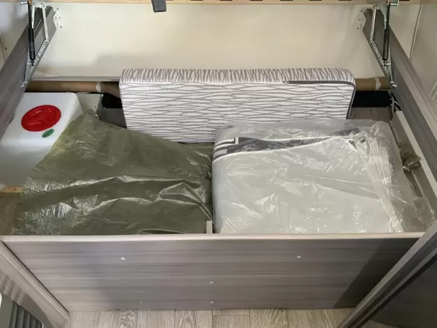 Hobby On Tour 390 SF