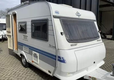 Hobby De Luxe 400 SF