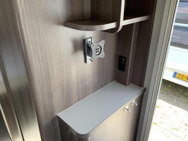 Elddis Affinity 550