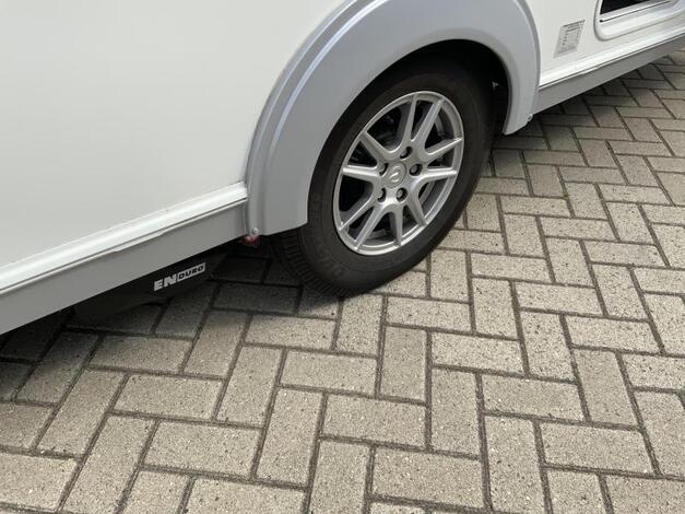 Elddis Affinity 520