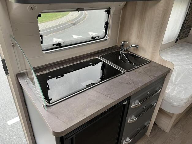 Hobby De Luxe 460 LU