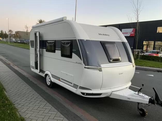 Hobby De Luxe 440 SF (1024952)