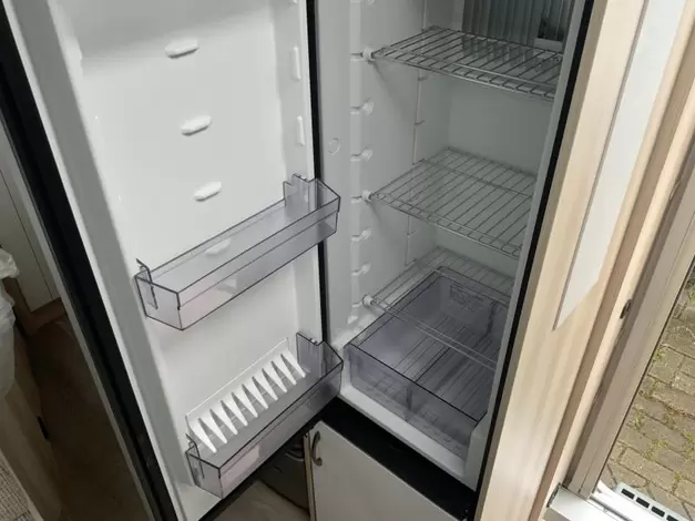 Hobby De Luxe 400 SFE