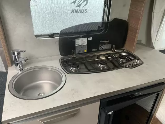 Knaus Sport 450 FU