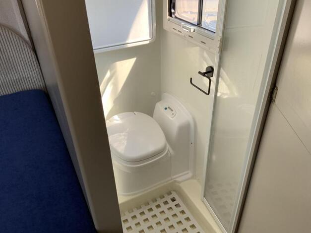 Hymer B654