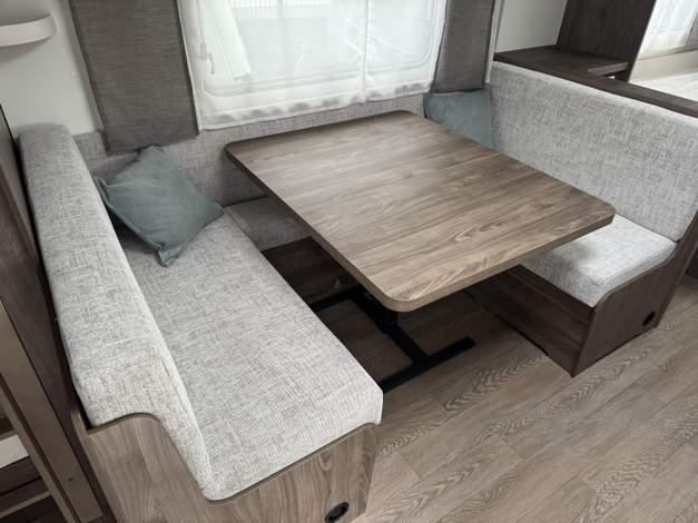 Hobby Excellent Edition 650 KMFE