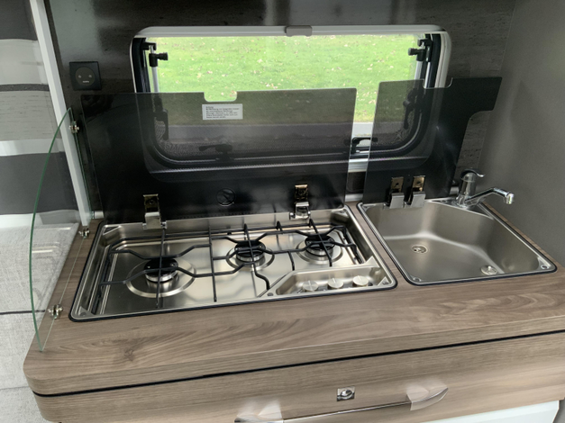 Hobby Excellent Edition 460 UFE