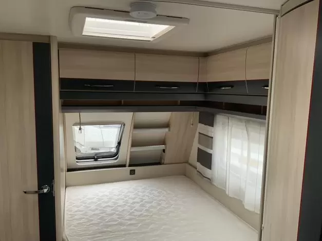 Hobby De Luxe Edition 460 UFE