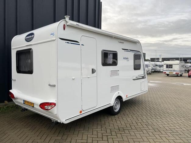 Caravelair Antares 420