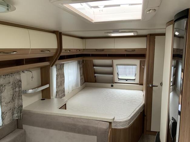 Hobby De Luxe 560 KMFE