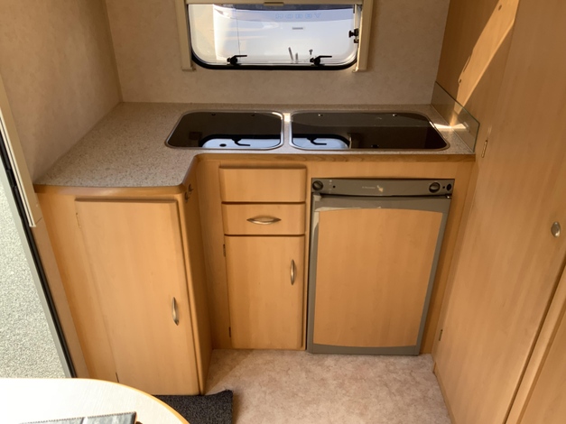 Hylander Ambiance 380 Inclusief luifel! (1038926)