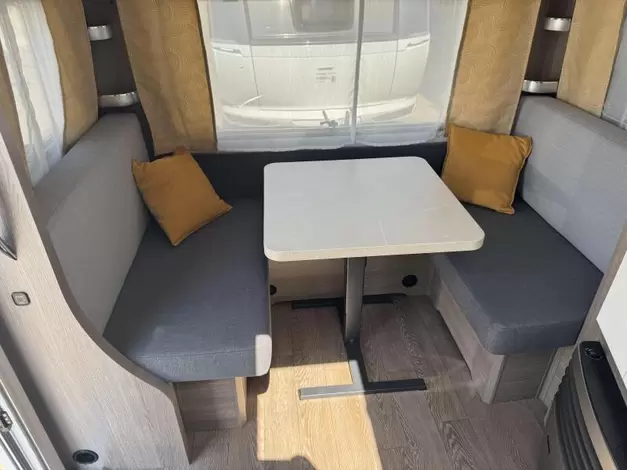 Hobby On Tour 460 DL