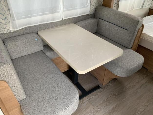 Hobby De Luxe 460 SFF