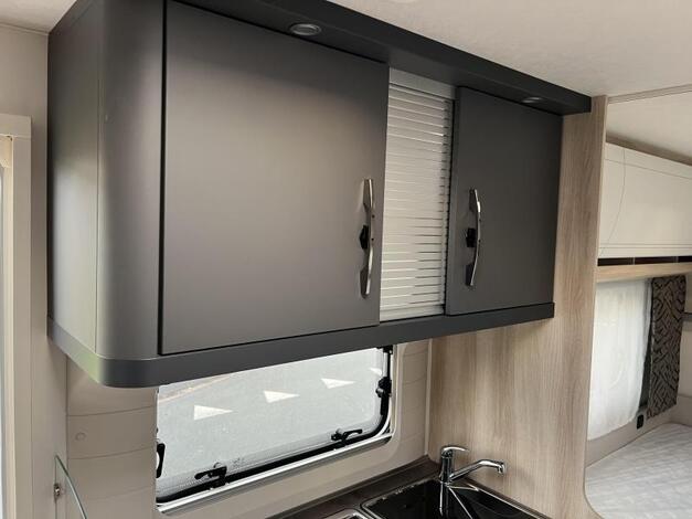 Hobby De Luxe 460 LU